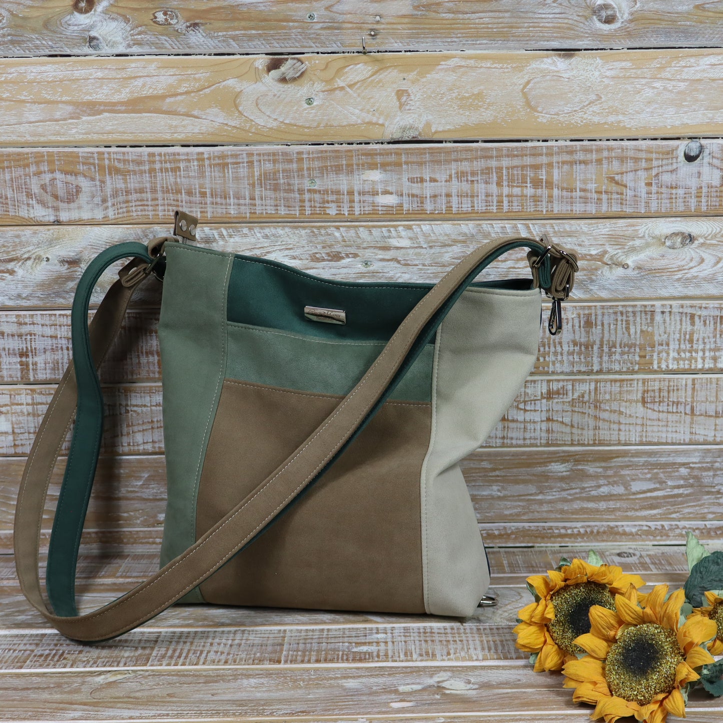 Borsa Zaino verde cammello