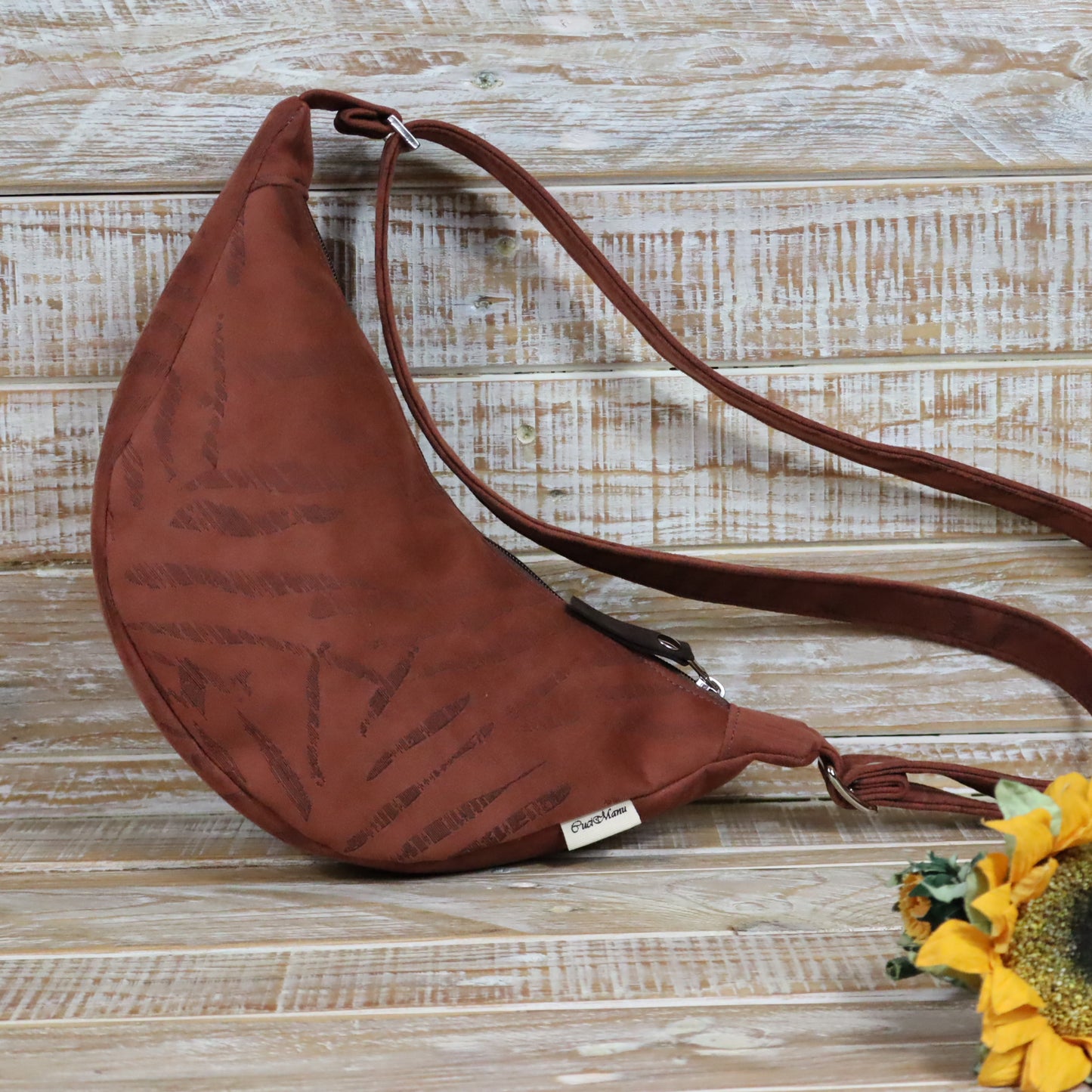 Luna  coccio foglie stilizzate