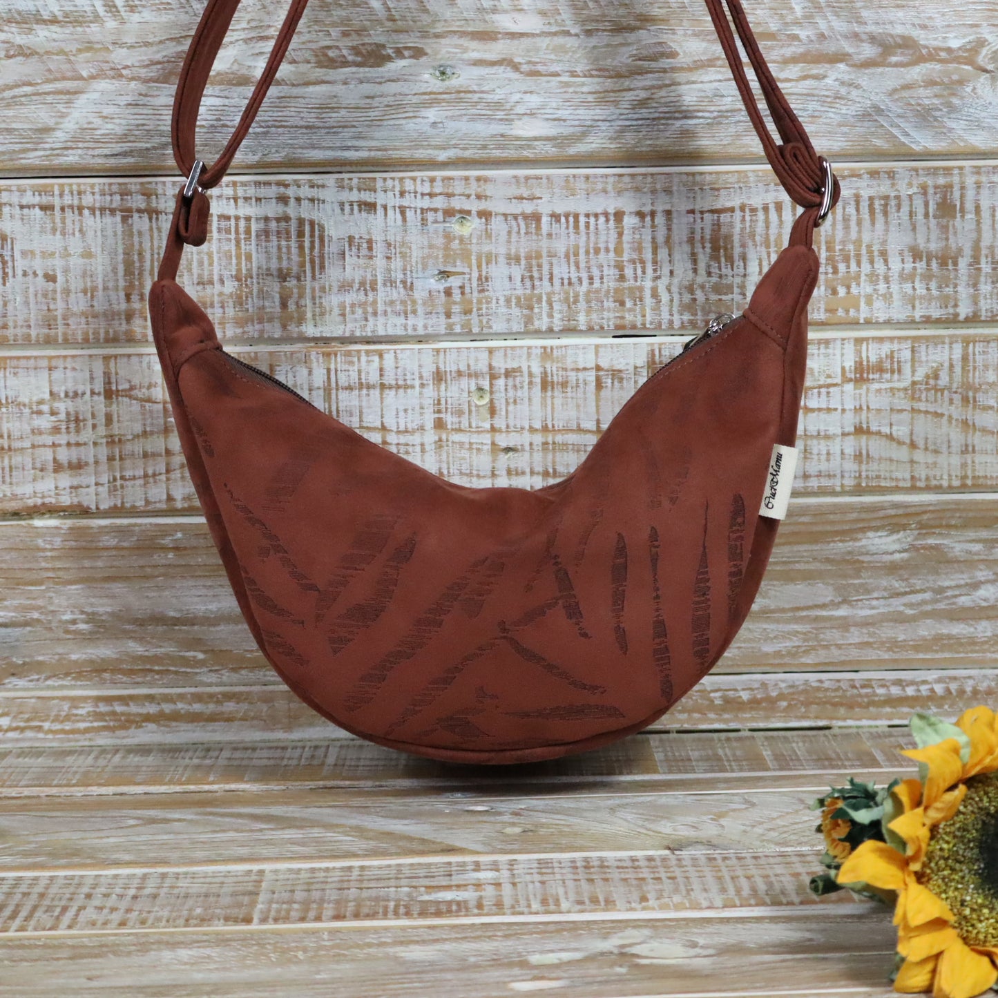 Luna  coccio foglie stilizzate