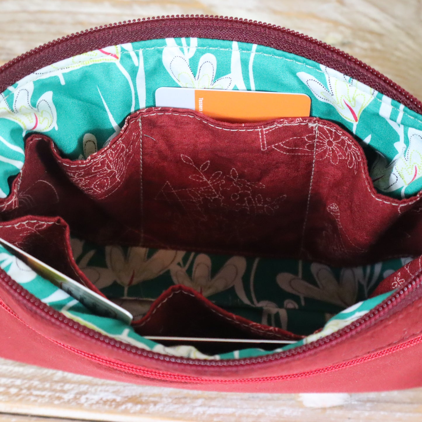 Portafoglio rosso mattone