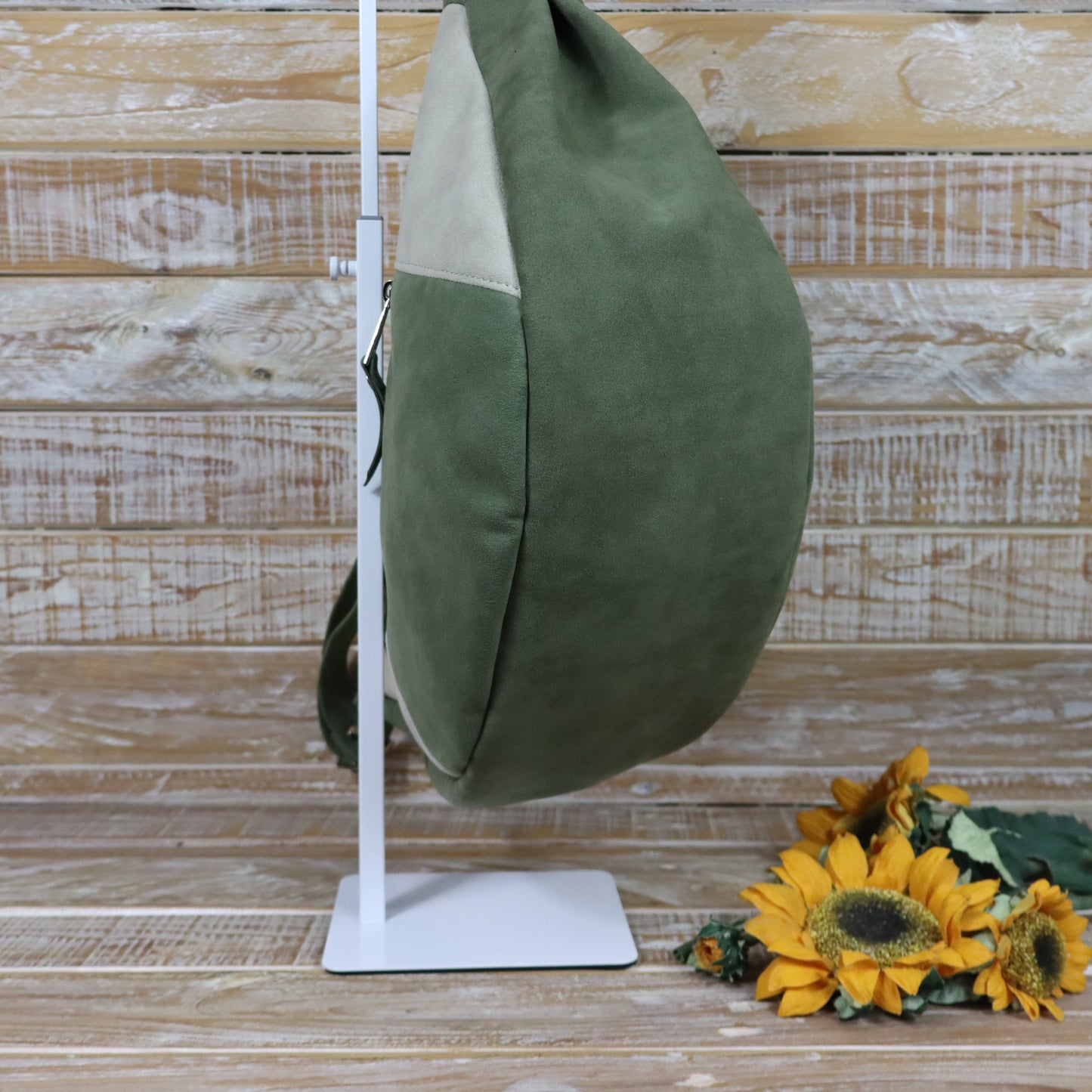 Hobo Bag Livia verde salvia sabbia