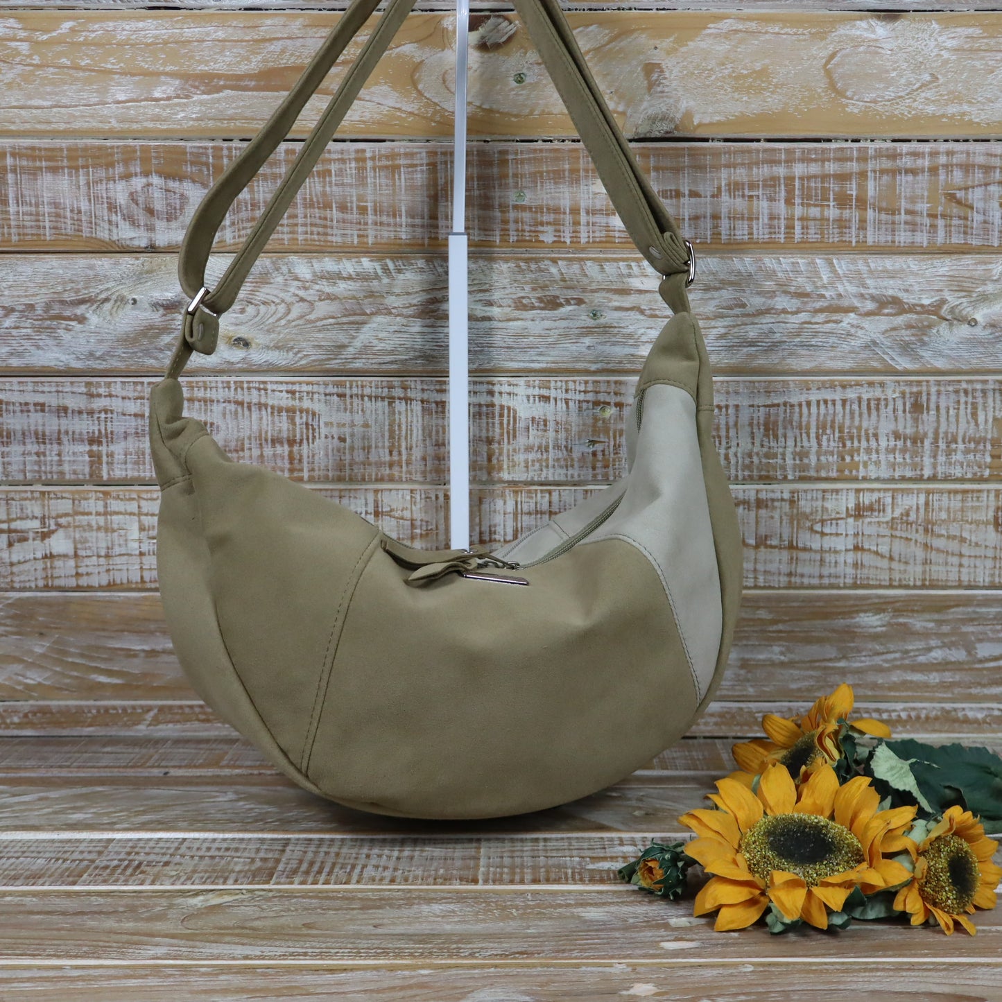 Hobo Bag Livia cammello sabbia