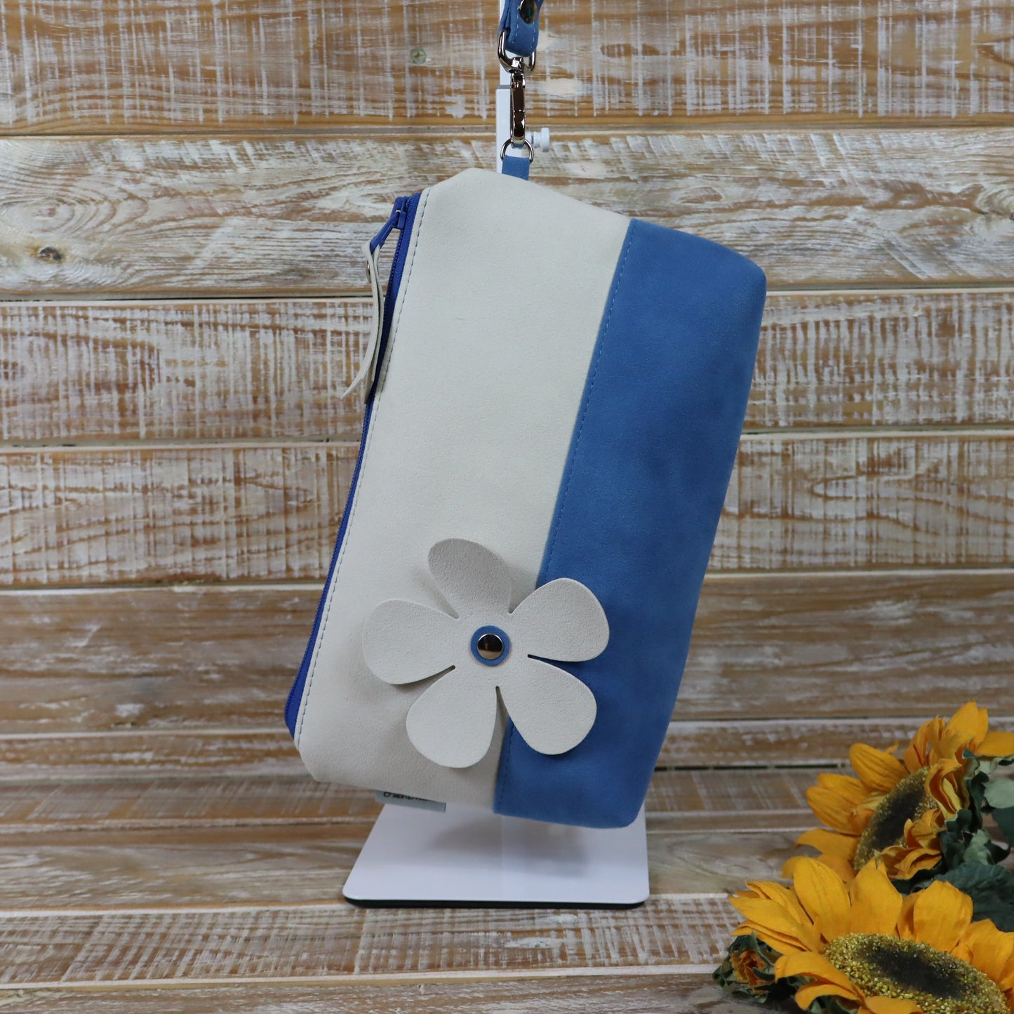 Pochette versatile azzurro bianco