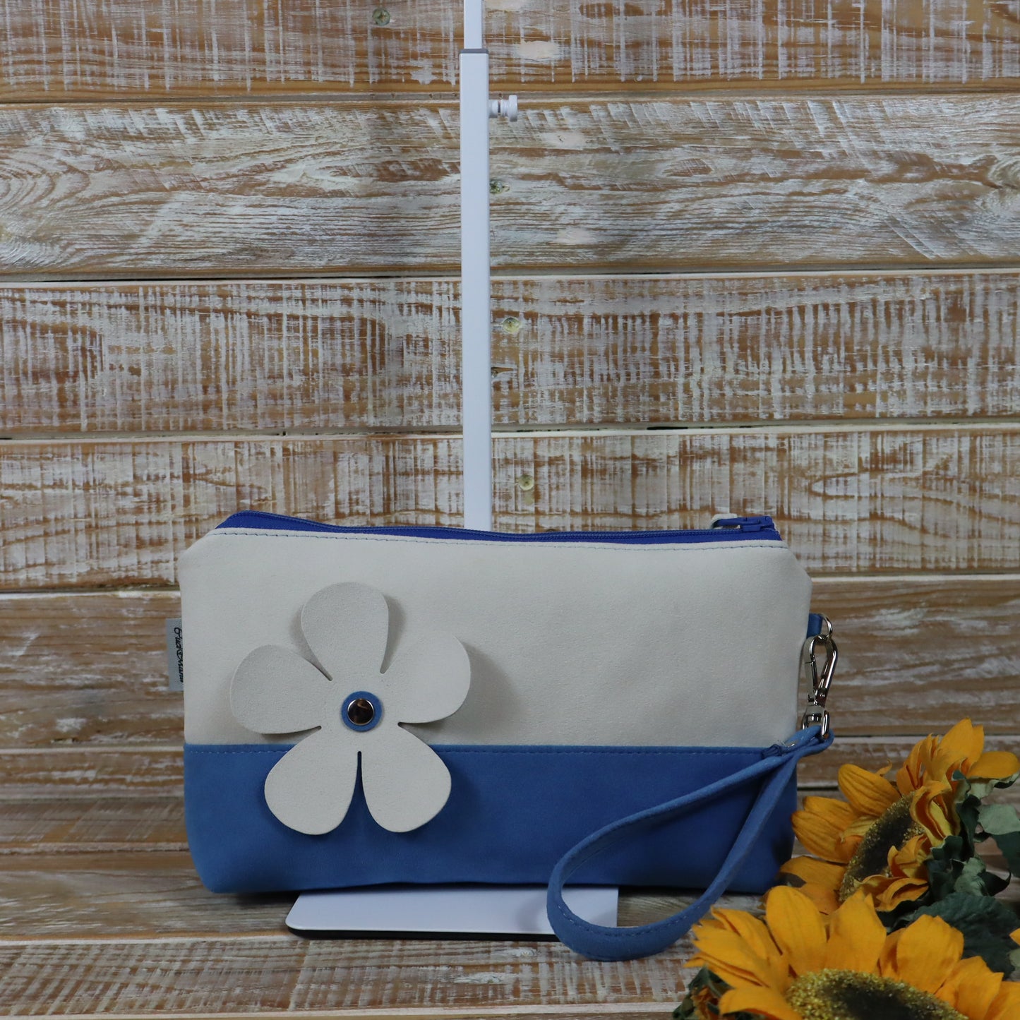 Pochette versatile azzurro bianco